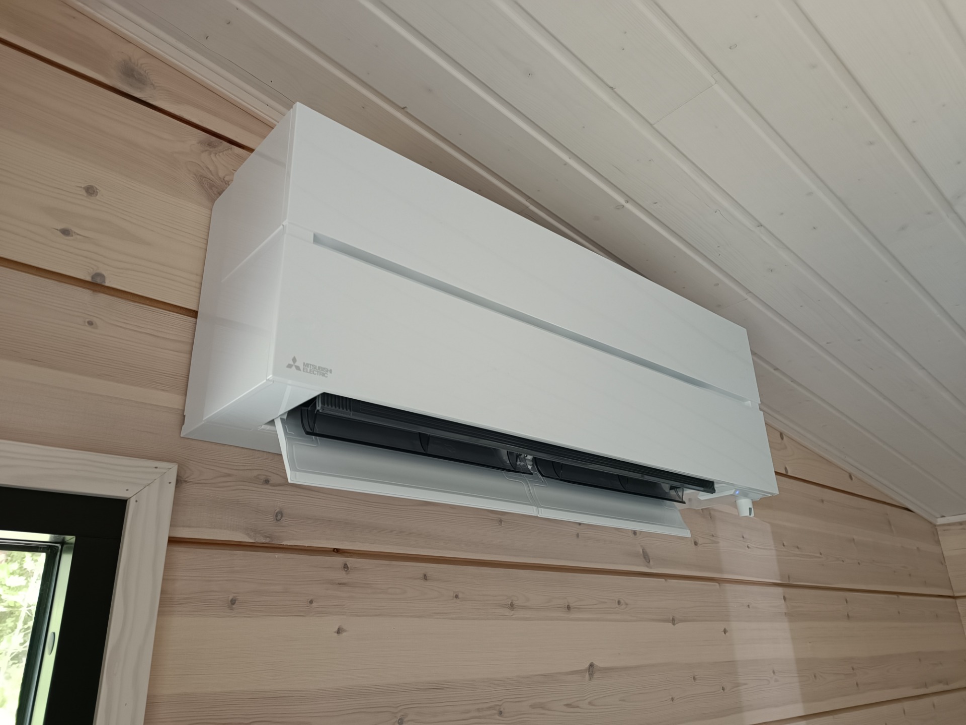 Mitsubishi Electric LN